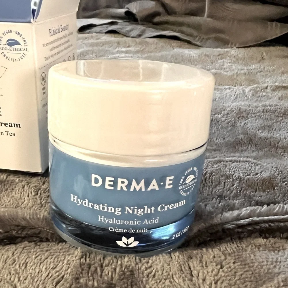 Derma-E Hydrating Night Cream-BRAND NEW​​​​